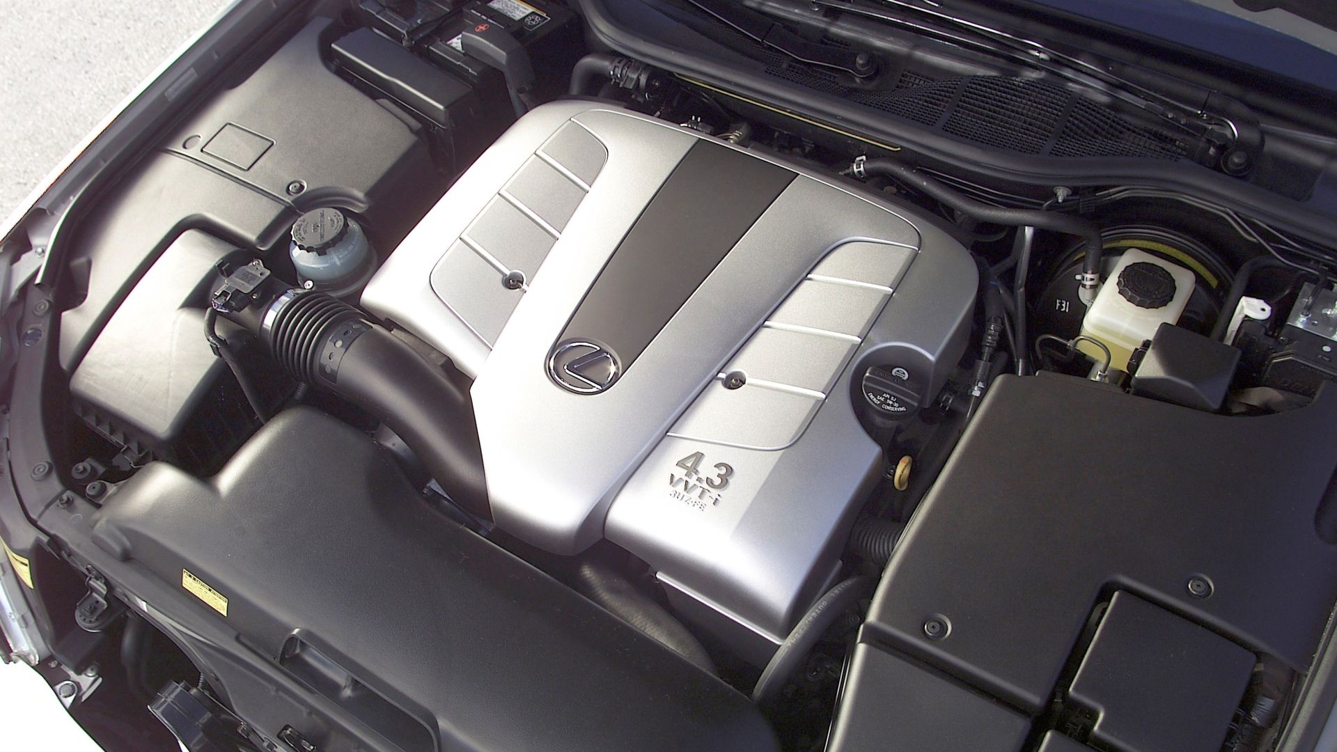 You Can Have A Reliable V8-Powered Flagship Sedan For Less Than $10K
