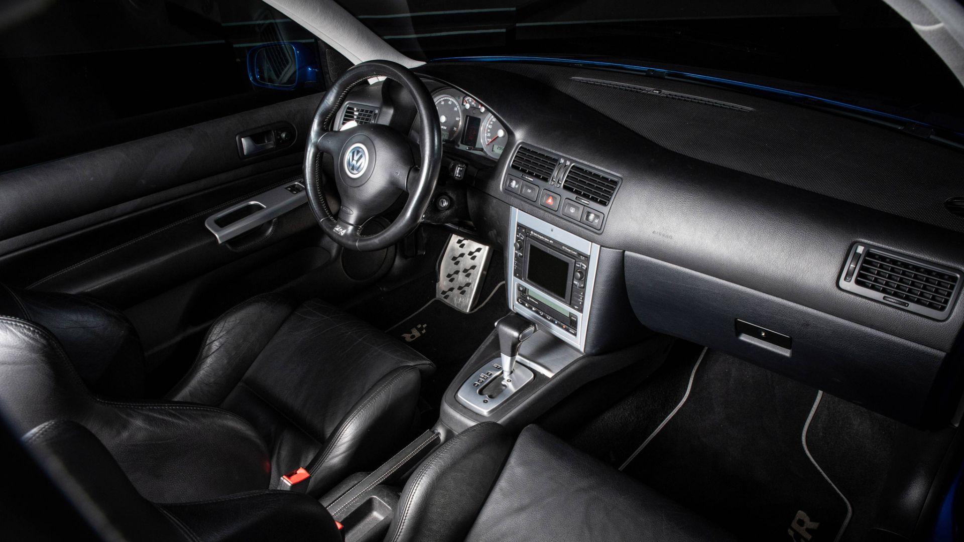 Mk4 R32: The Hot Hatch With An Engine No One Dared To Copy