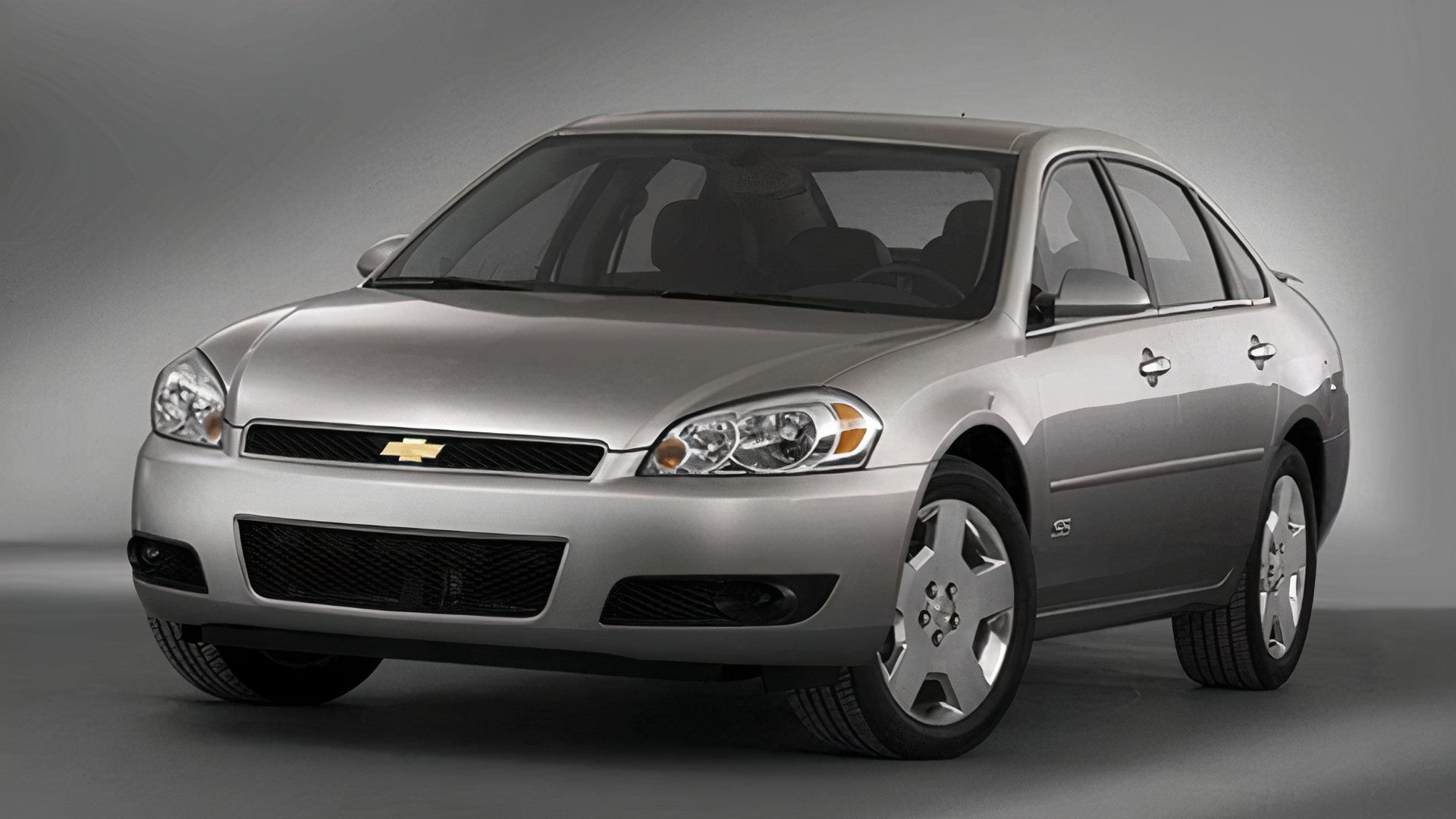 The Last FWD Car With A V8 Engine Is A Bargain 20 Years Later