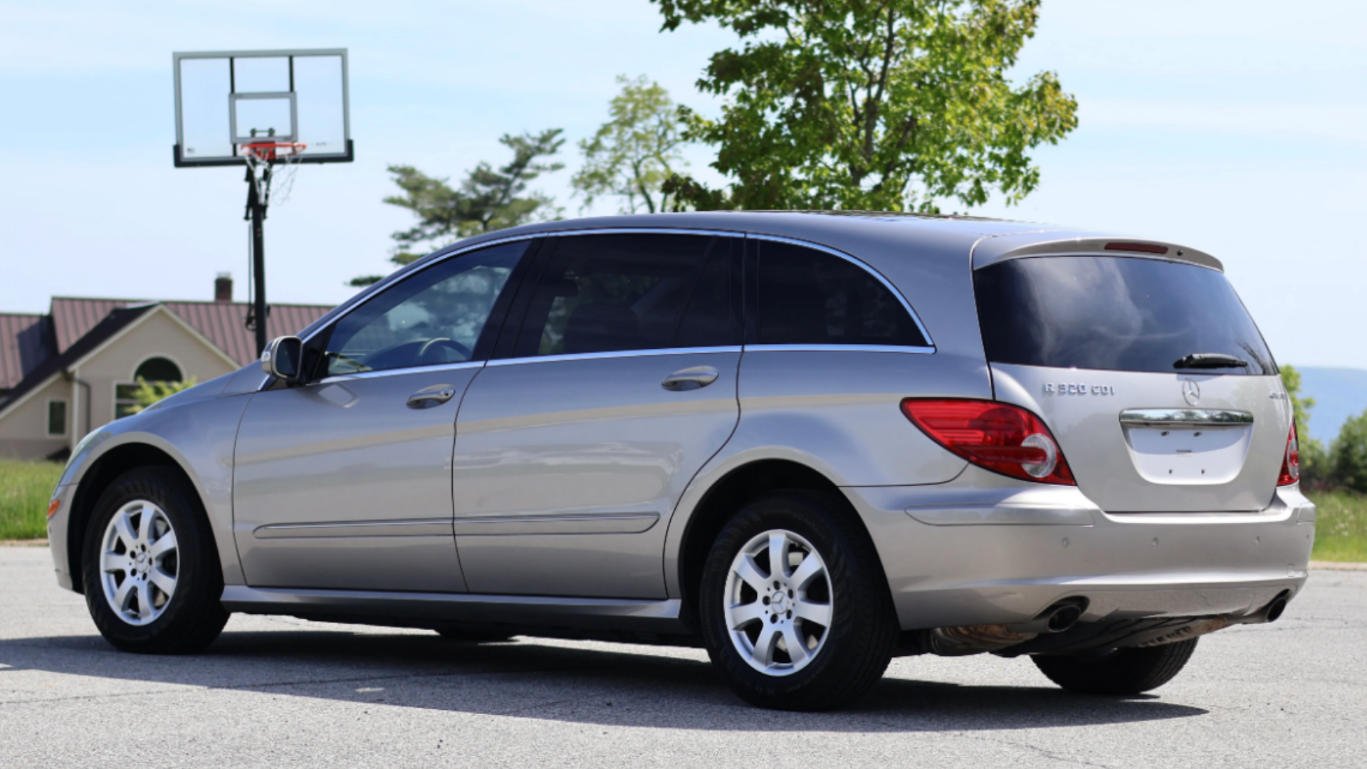 The Ugliest Modern Mercedes Is A Much Cheaper Luxury Minivan Than You Think