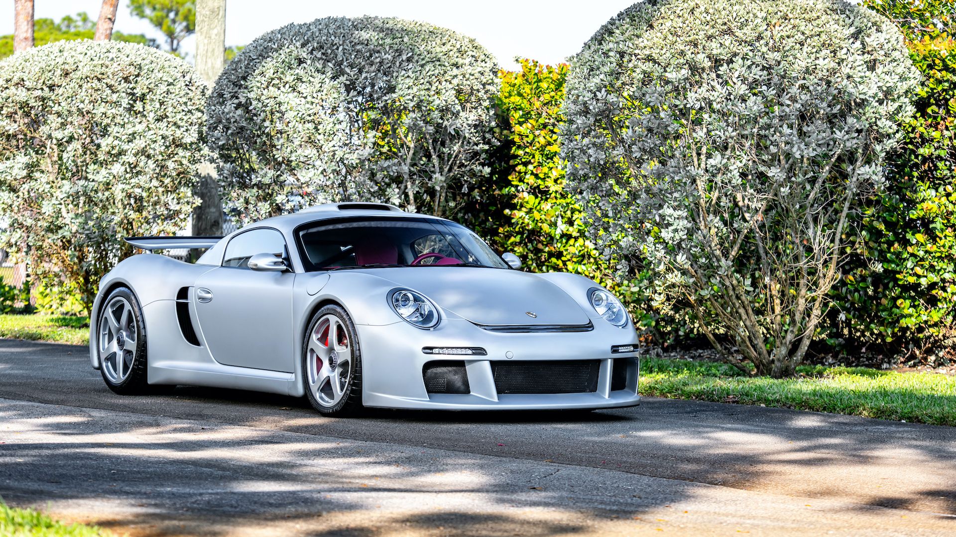The Hardcore Porsche That Could Humble The Ferrari F40