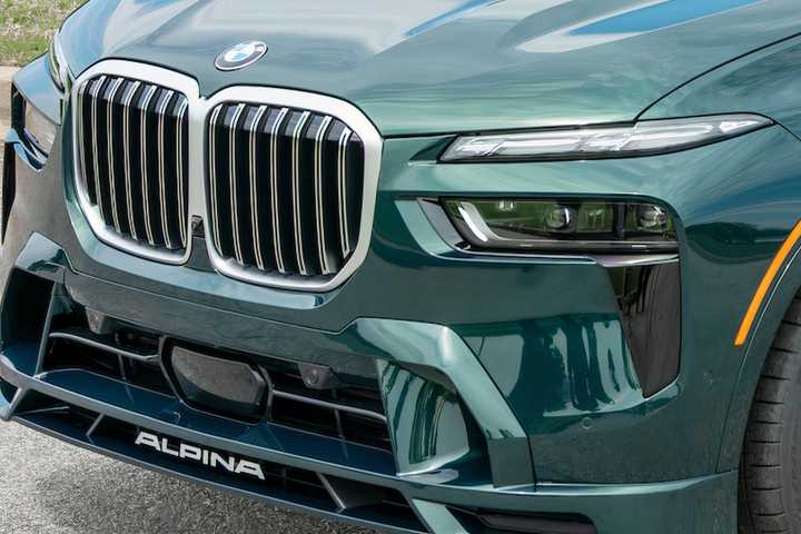 2025 BMW Alpina XB7 Front End Closeup