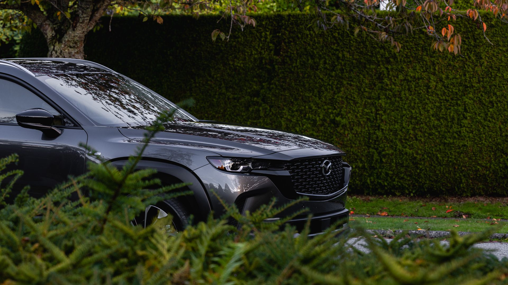 Mazda stawia sprawę jasno: samochody elektryczne nie są jeszcze gotowe, by zastąpić silniki spalinowe