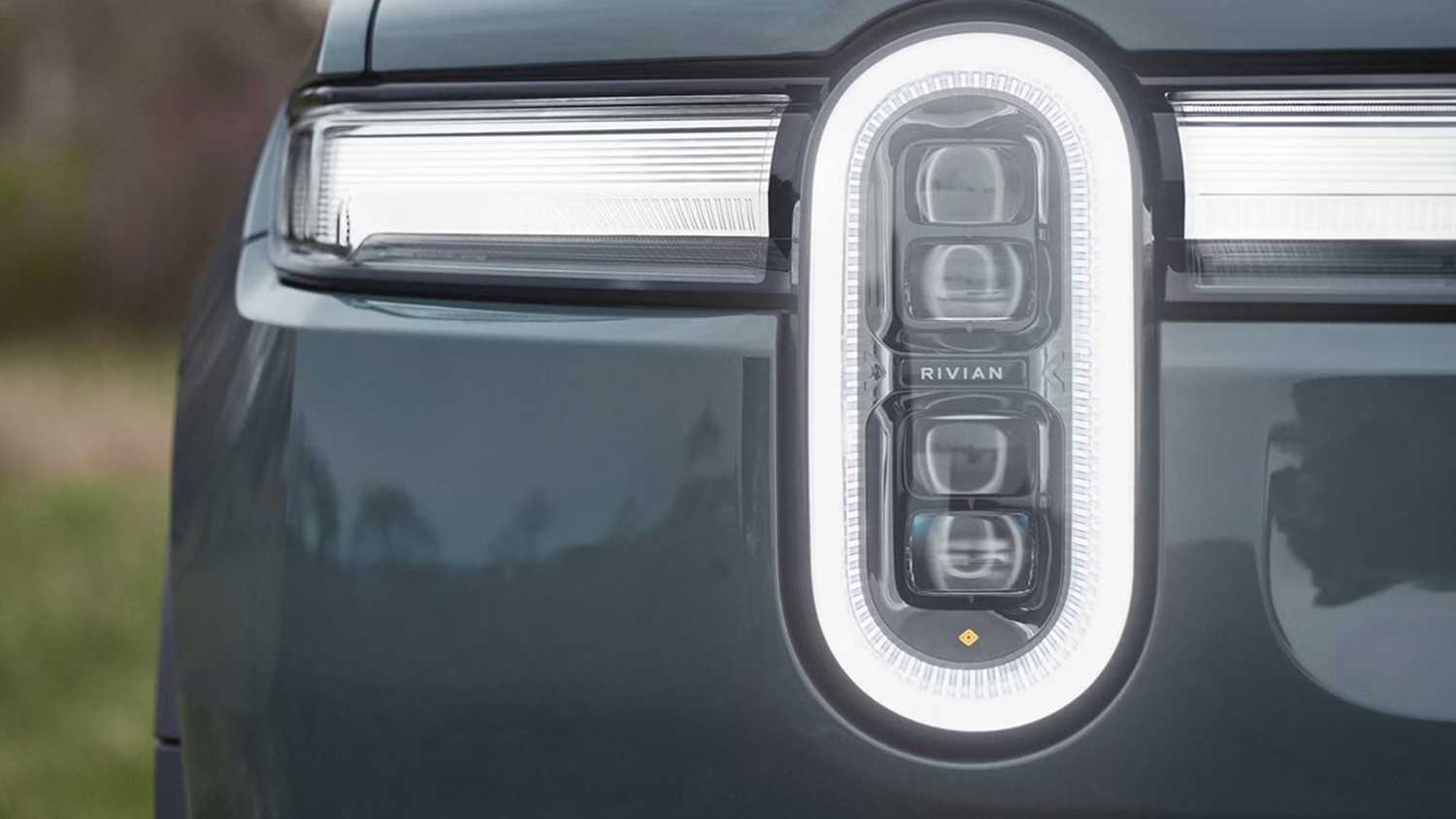 Tesla Model X Vs Latest Rivian R1S