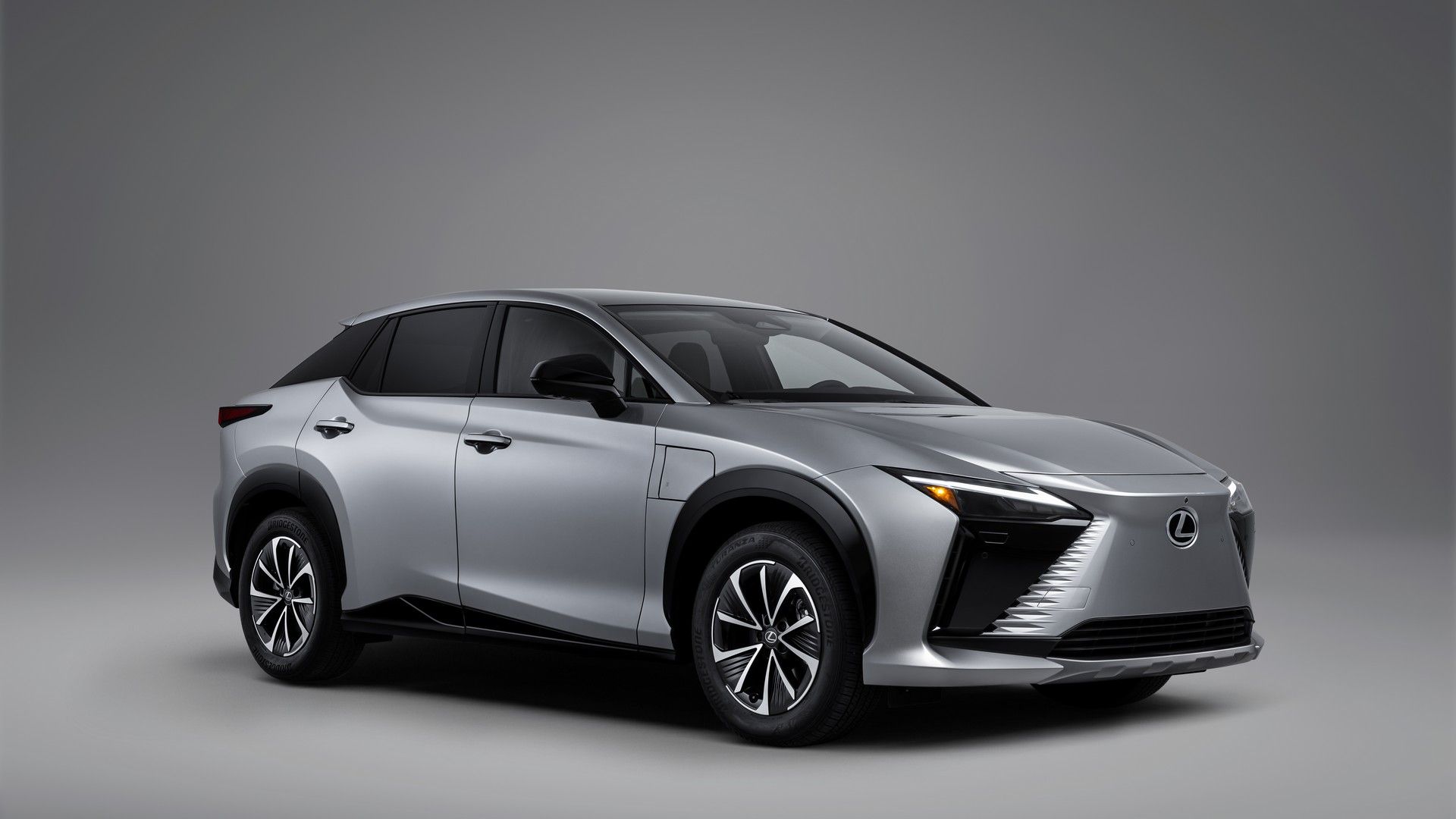 America's 2026 Lexus RZ Doesn't Bear The Yoke Of Excess Digitalization