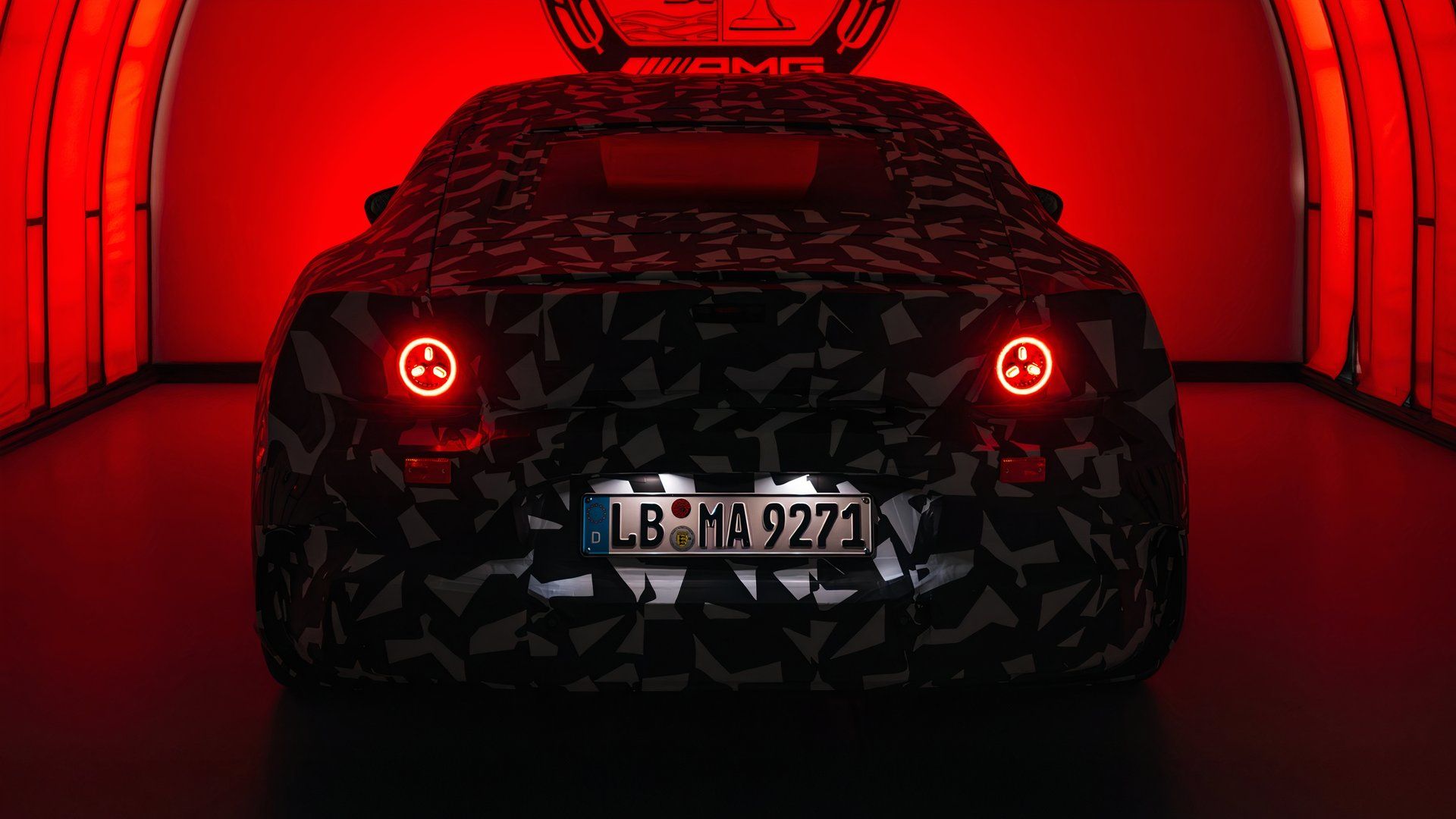 2026-mercedes-amg-ev-teaser-5.jpg