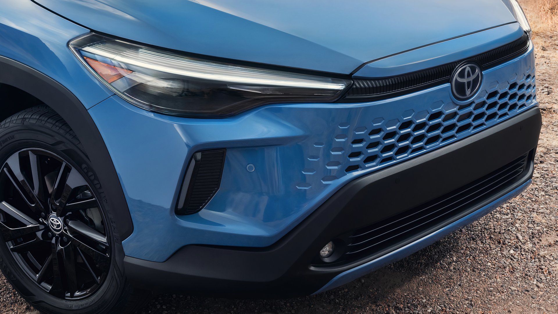 2026 Toyota Corolla Cross Hybrid XSE Exterior Closeup
