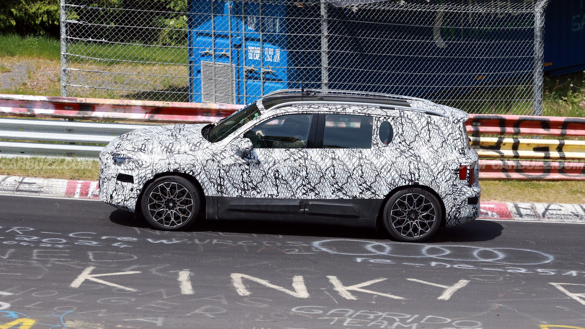 2027 Mercedes-Benz GLB Spy Photos (10)