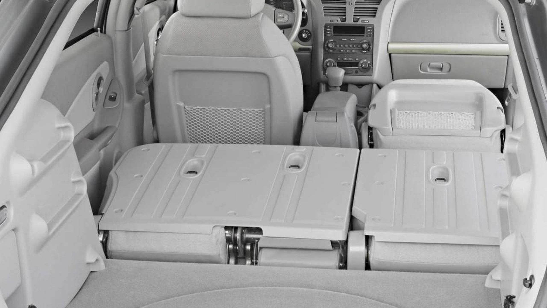 2004 Chevrolet Malibu Base - Sedan 2.2L auto, image size:1500x844