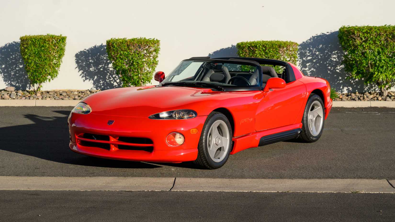 Dodge's Discontinued Viper Was America's Final Manual-Only Supercar