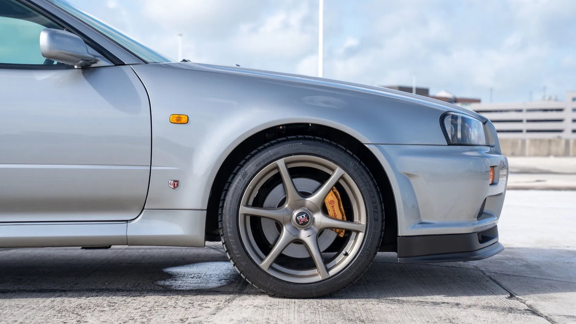 Nissan Skyline R34 GT-R