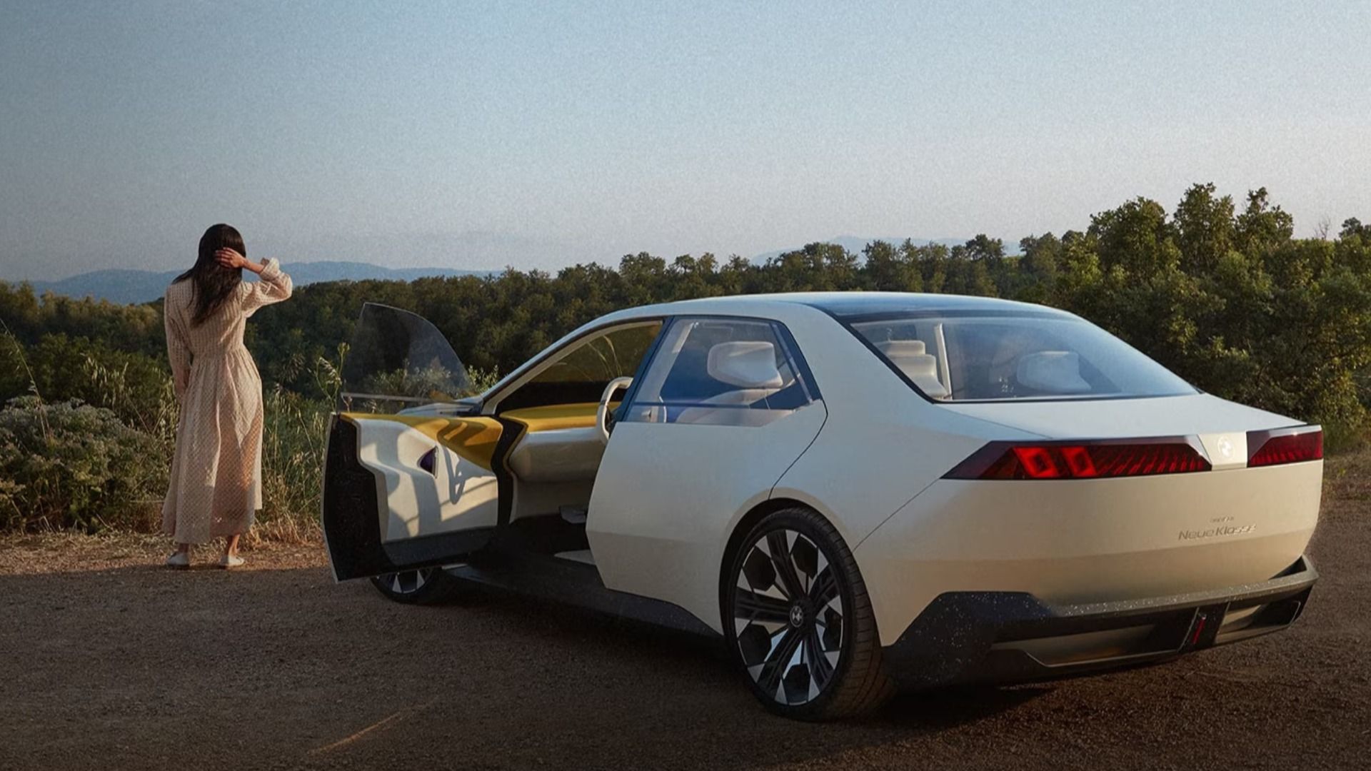 Концептуальный автомобиль BMW NeueKlasse