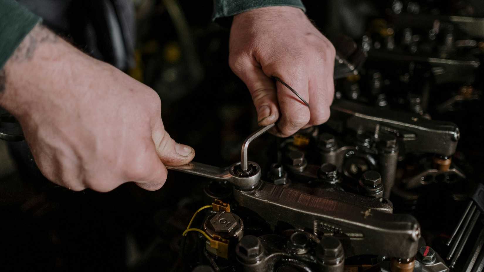 mechanic car engine