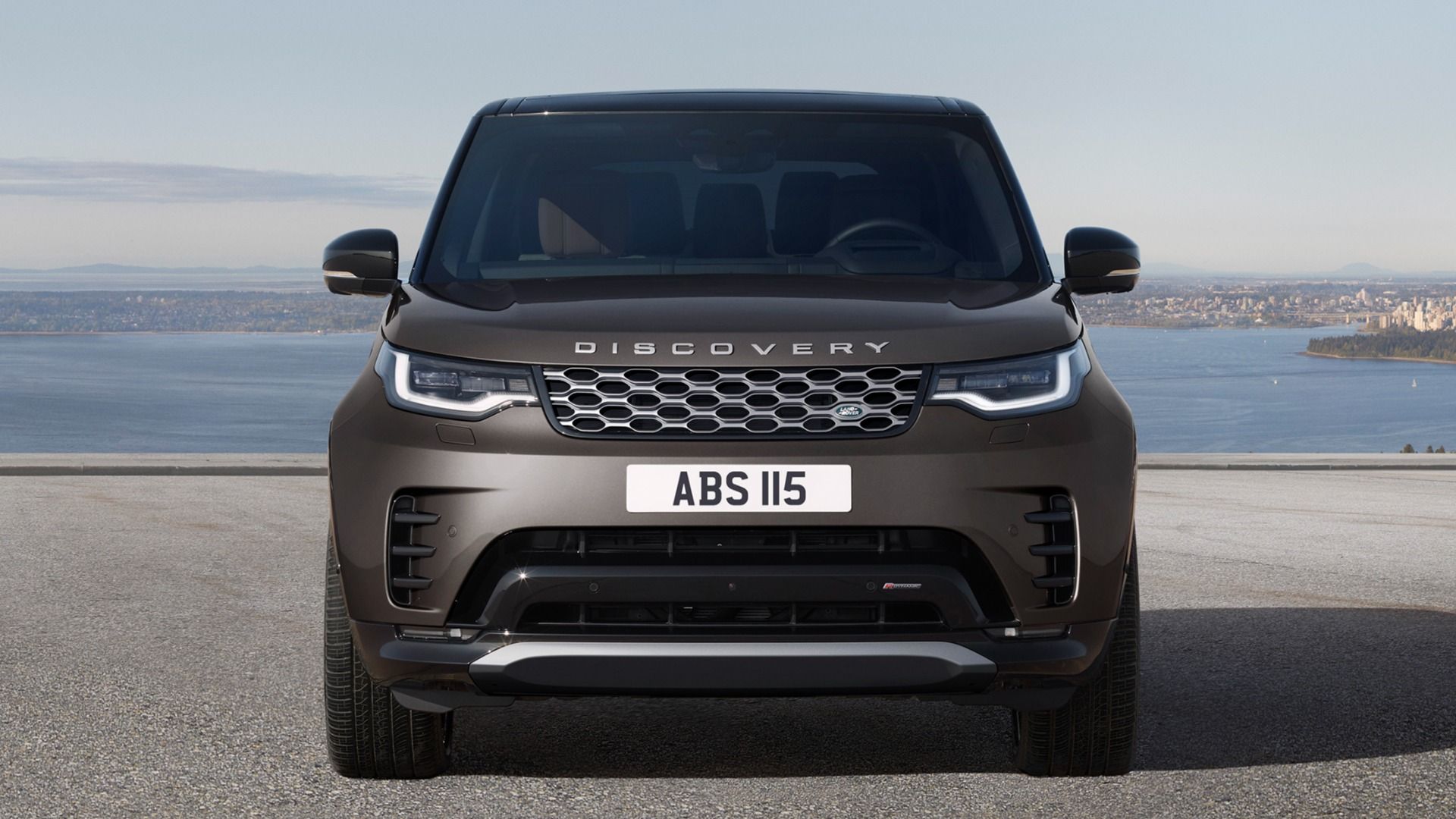 Land Rover Discovery Generations: Key Updates Across All Model Years