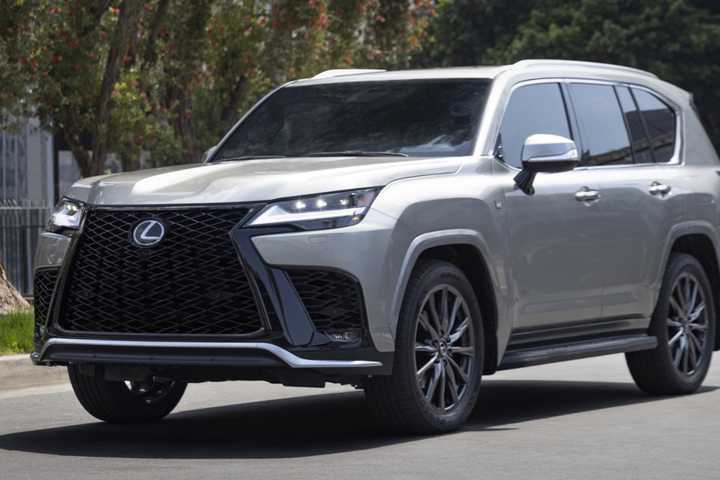 Suvs With Ruffled Rear Body Best Body-On-Frame SUVs | 2026 Body-On-Frame SUVs Rated | CarBuzz