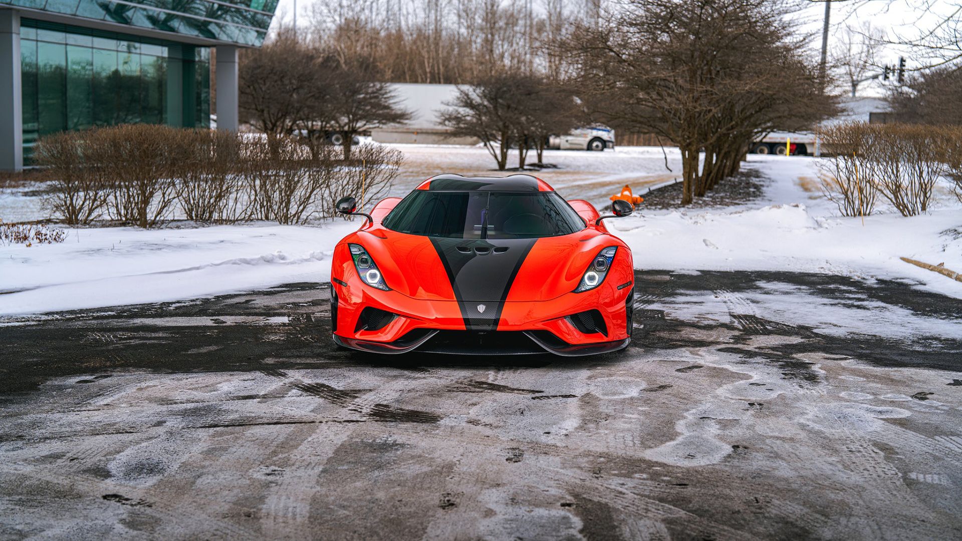 3,000-HP Drag Race Showcases Which Hypercar Is King: Koenigsegg Regera ...