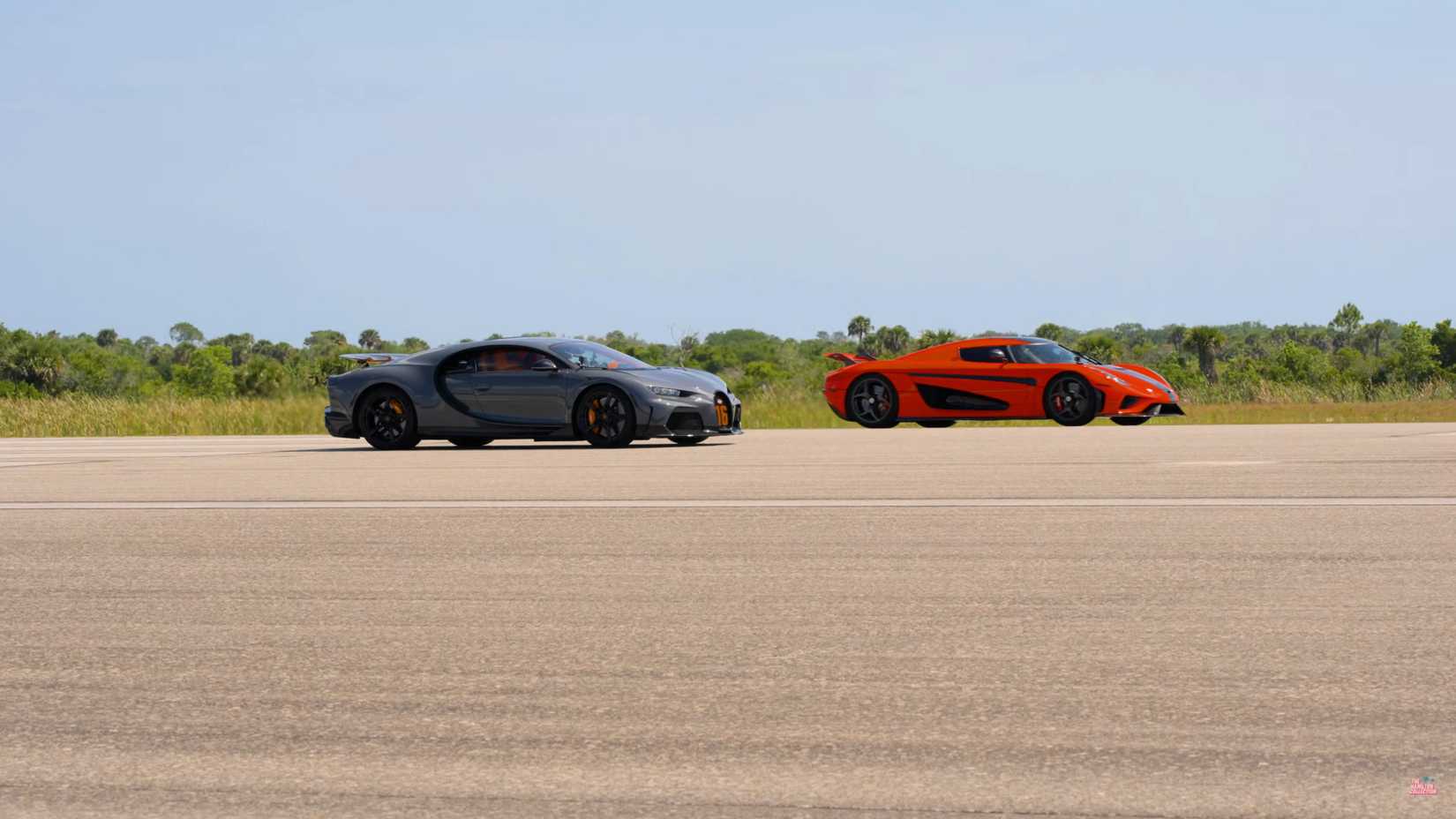 3,000-HP Drag Race Showcases Which Hypercar Is King: Koenigsegg Regera ...