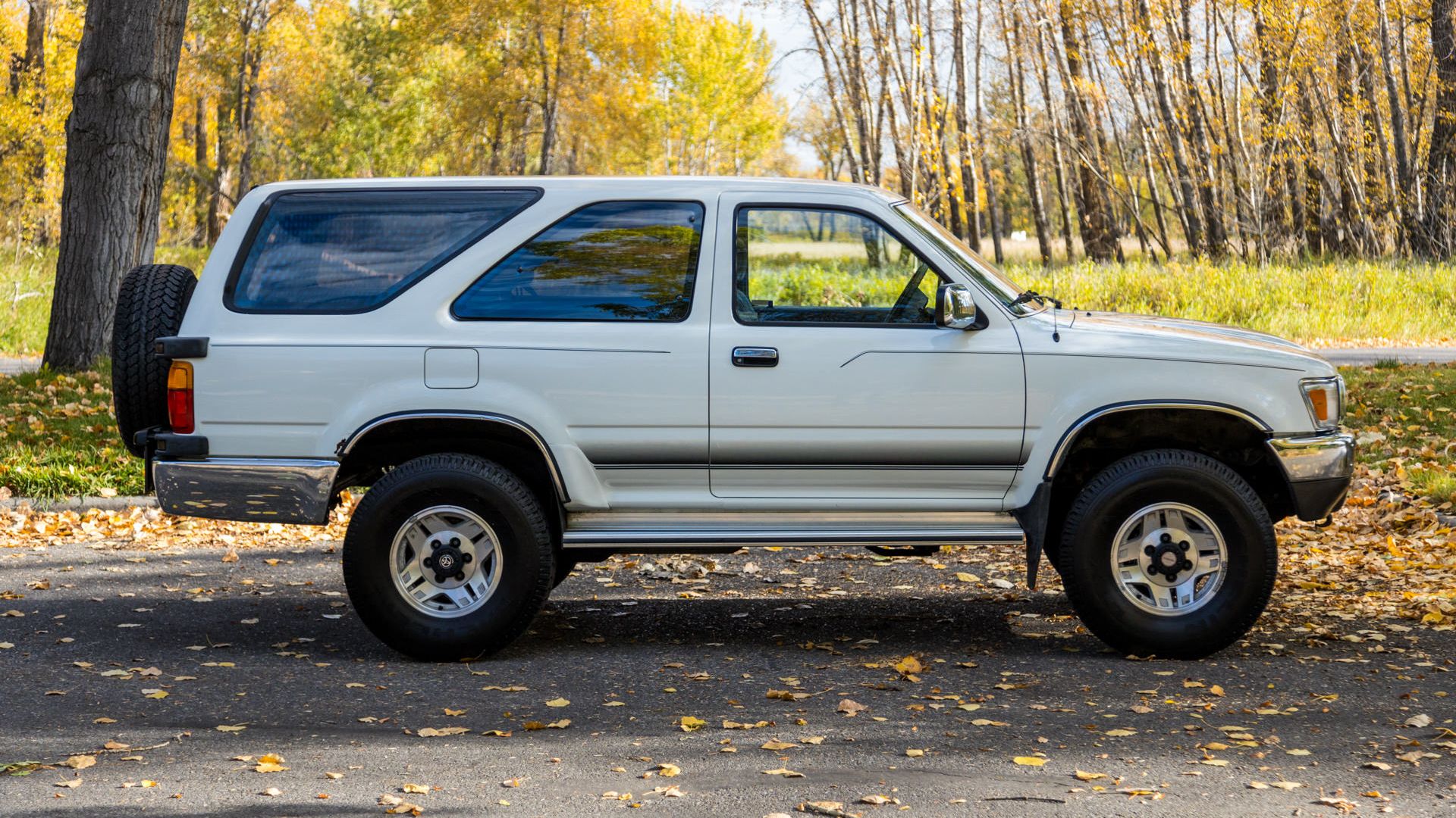 The First Toyota 4Runner With 4 Doors Is An Epic Adventure SUV For ...