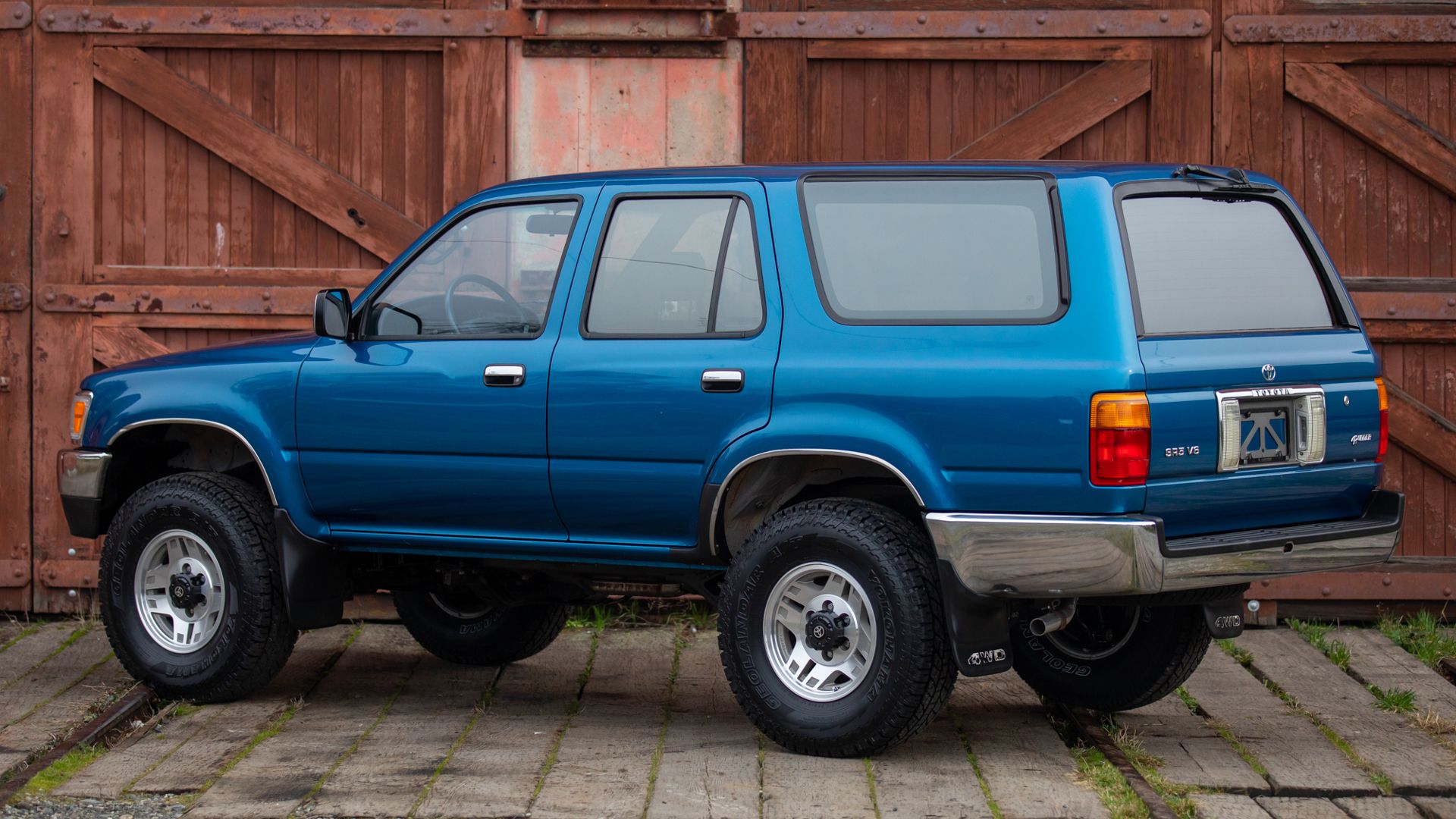 The First Toyota 4Runner With 4 Doors Is An Epic Adventure SUV For ...