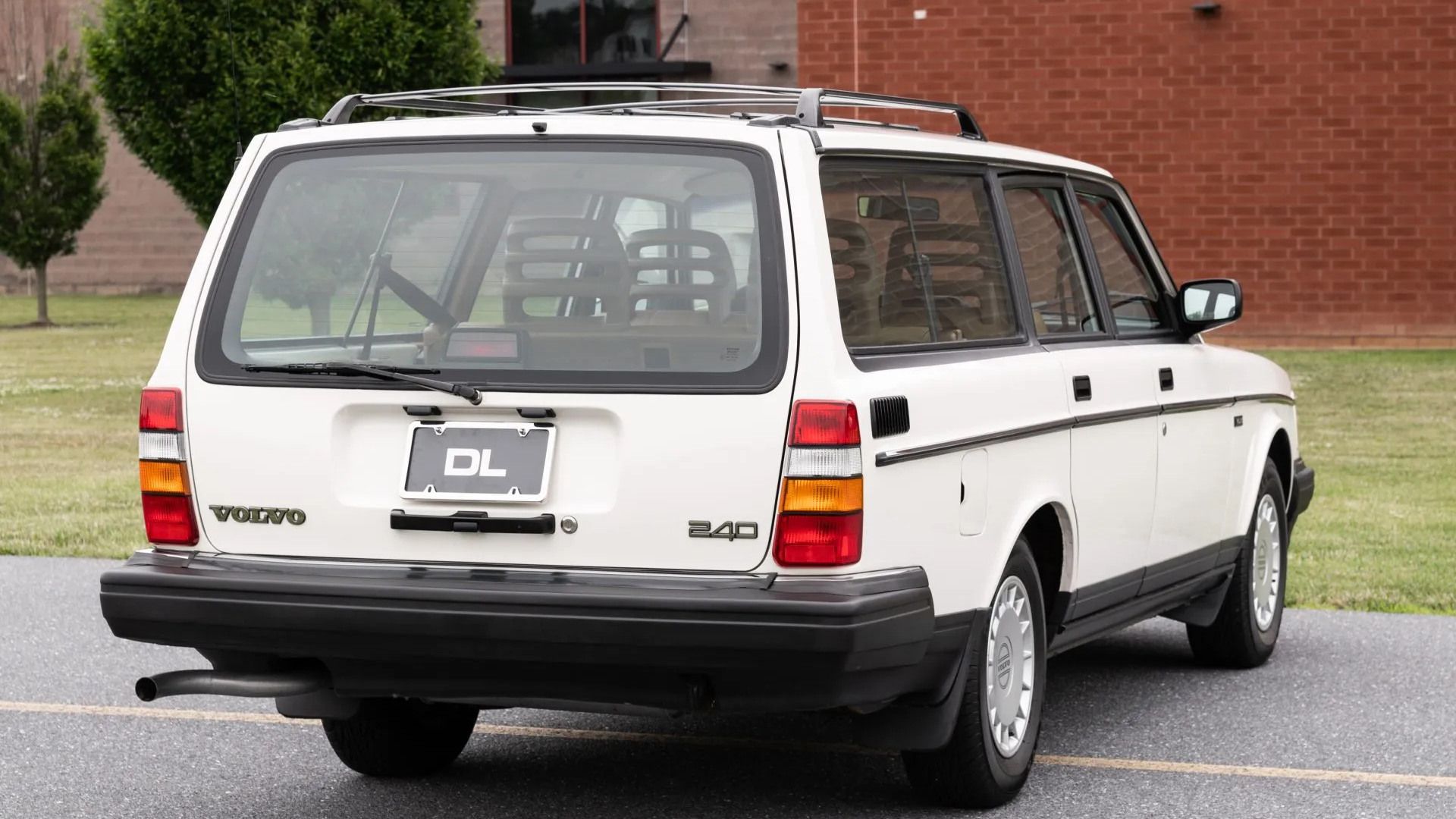 The Volvo 240 Wagon Is Impossible To Kill