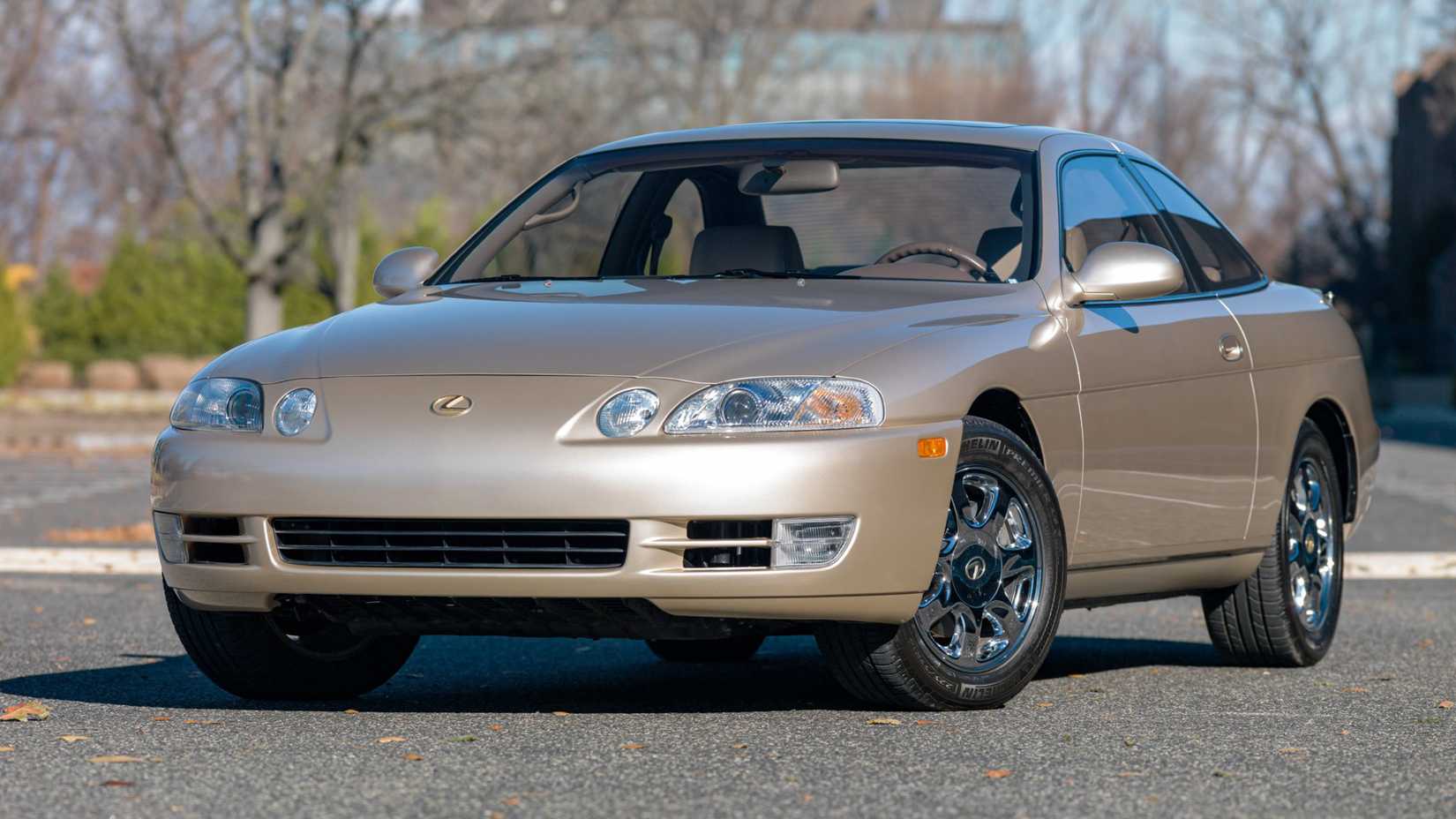 Lexus Once Made A Luxury Sports Coupe That Offered Two Of The Best ...