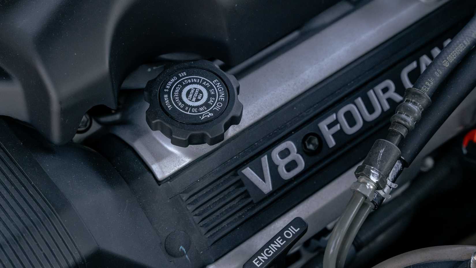 Lexus Once Made A Luxury Sports Coupe That Offered Two Of The Best ...