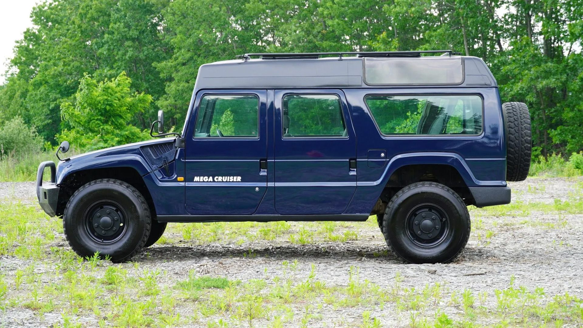 This Toyota Mega Cruiser Is A One-Of-One Humvee Rival Looking For A New ...
