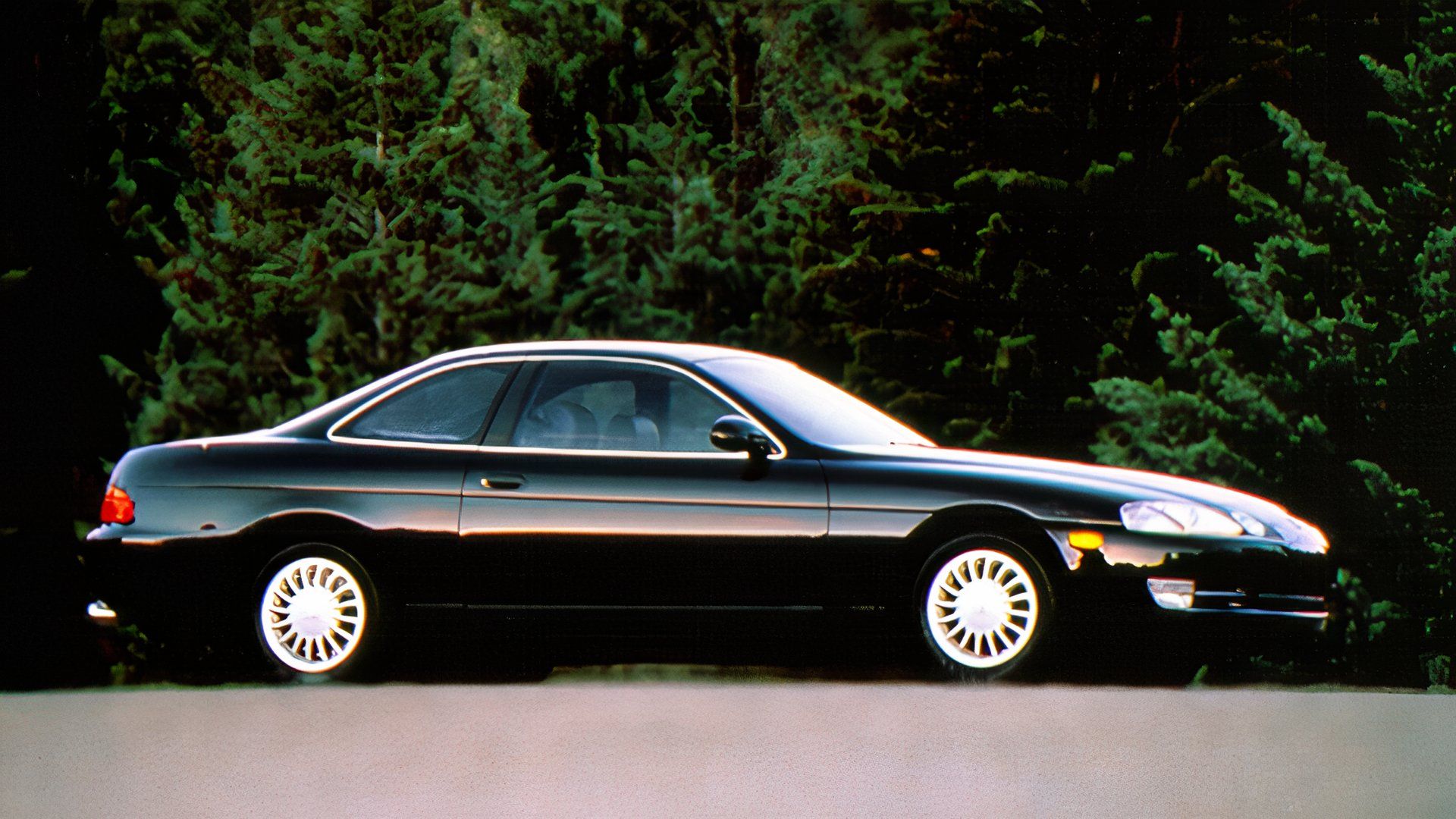 The First-Gen Lexus SC Was a Japanese Luxury Coupe With a European Soul