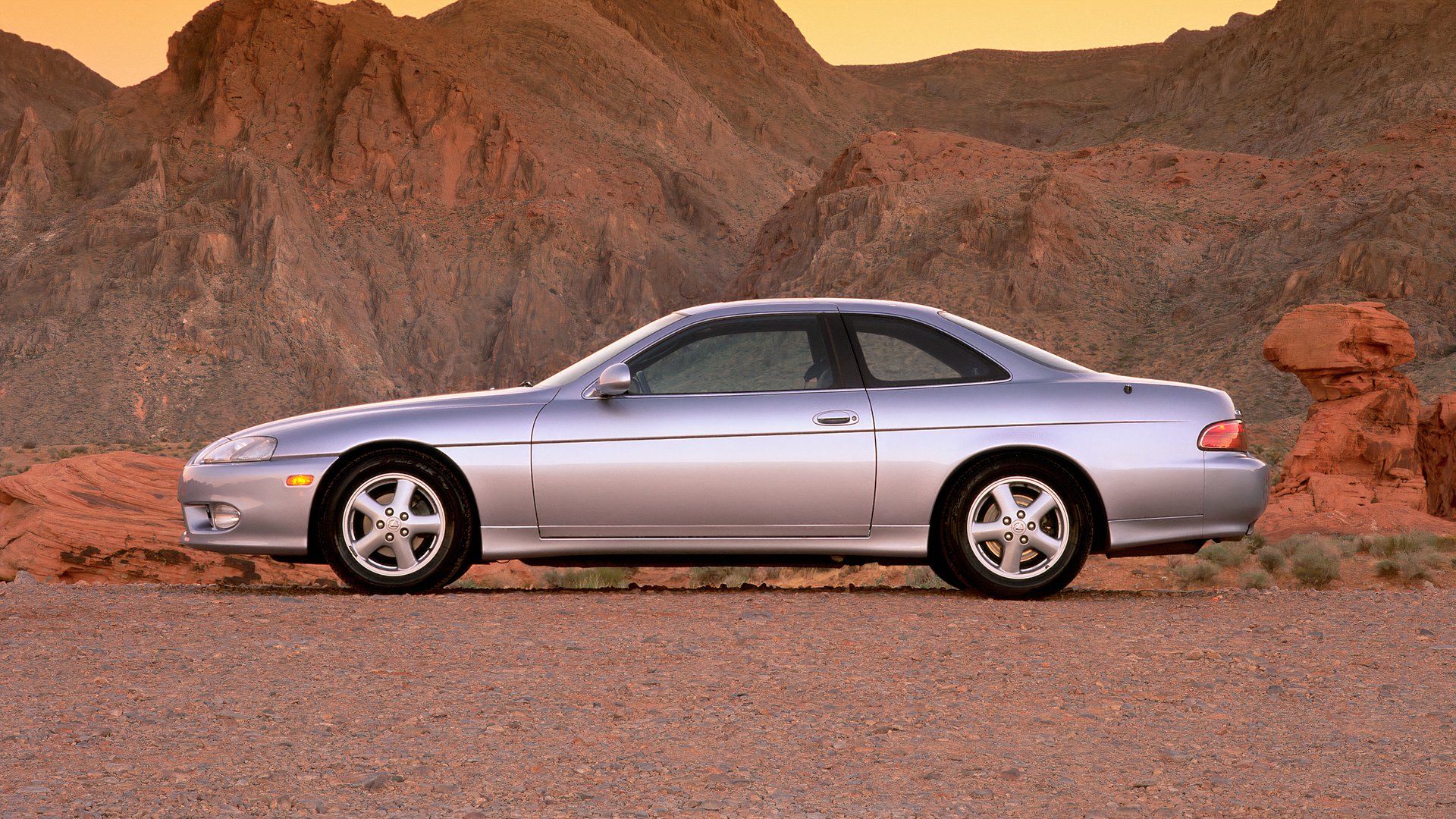 The First-Gen Lexus SC Was a Japanese Luxury Coupe With a European Soul