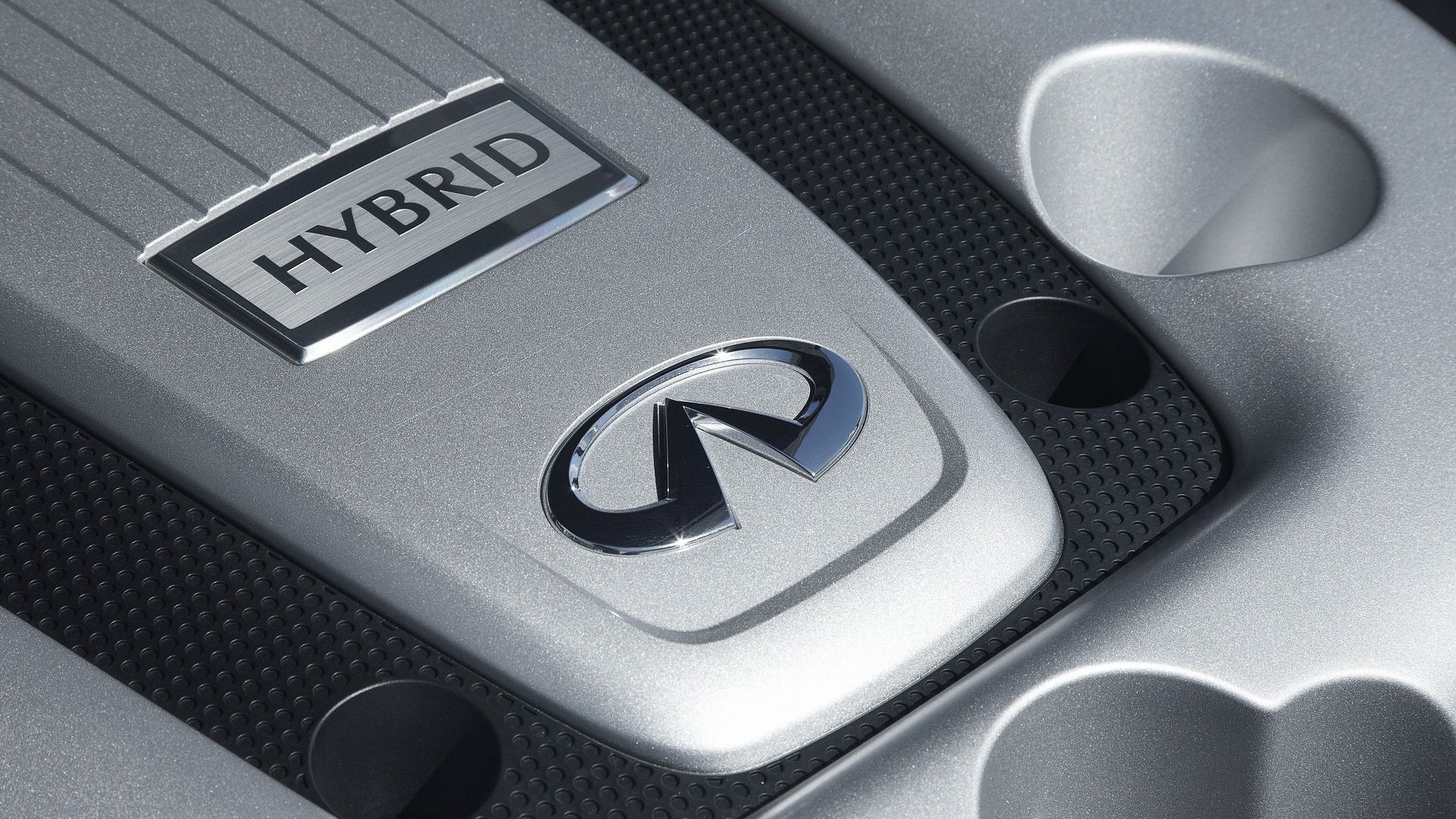 The Infiniti M35h Is Now A Hybrid Luxury Sedan Bargain