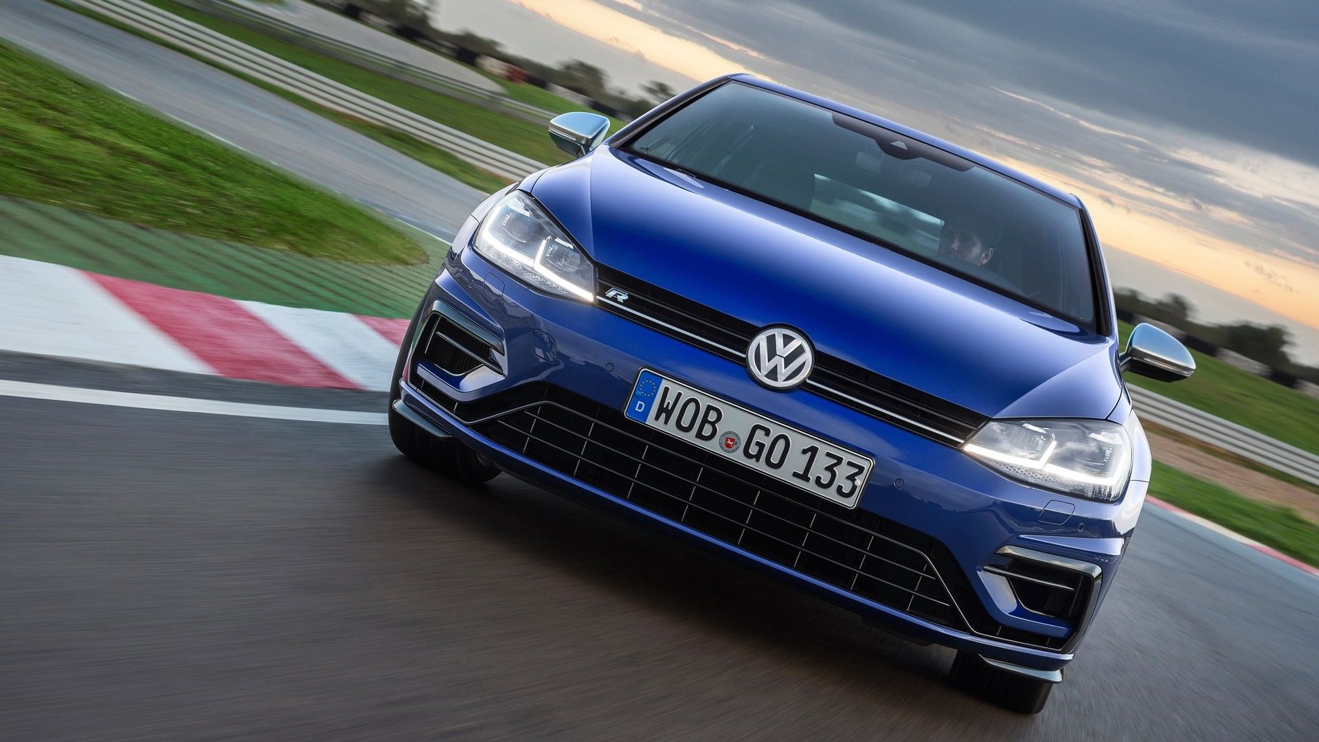 Mk4 R32: The Hot Hatch With An Engine No One Dared To Copy