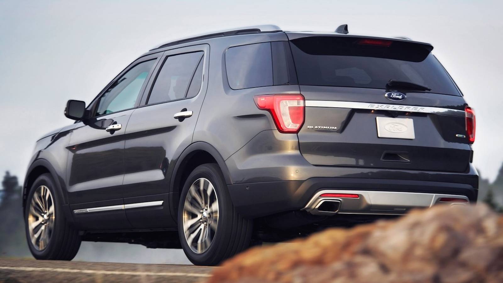 Ford Explorer 'Racks' Up Another Recall, Nearly 300,000 SUVs Affected