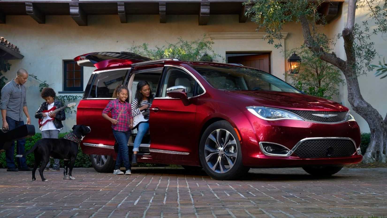 2017 Chrysler Pacifica Hybrid