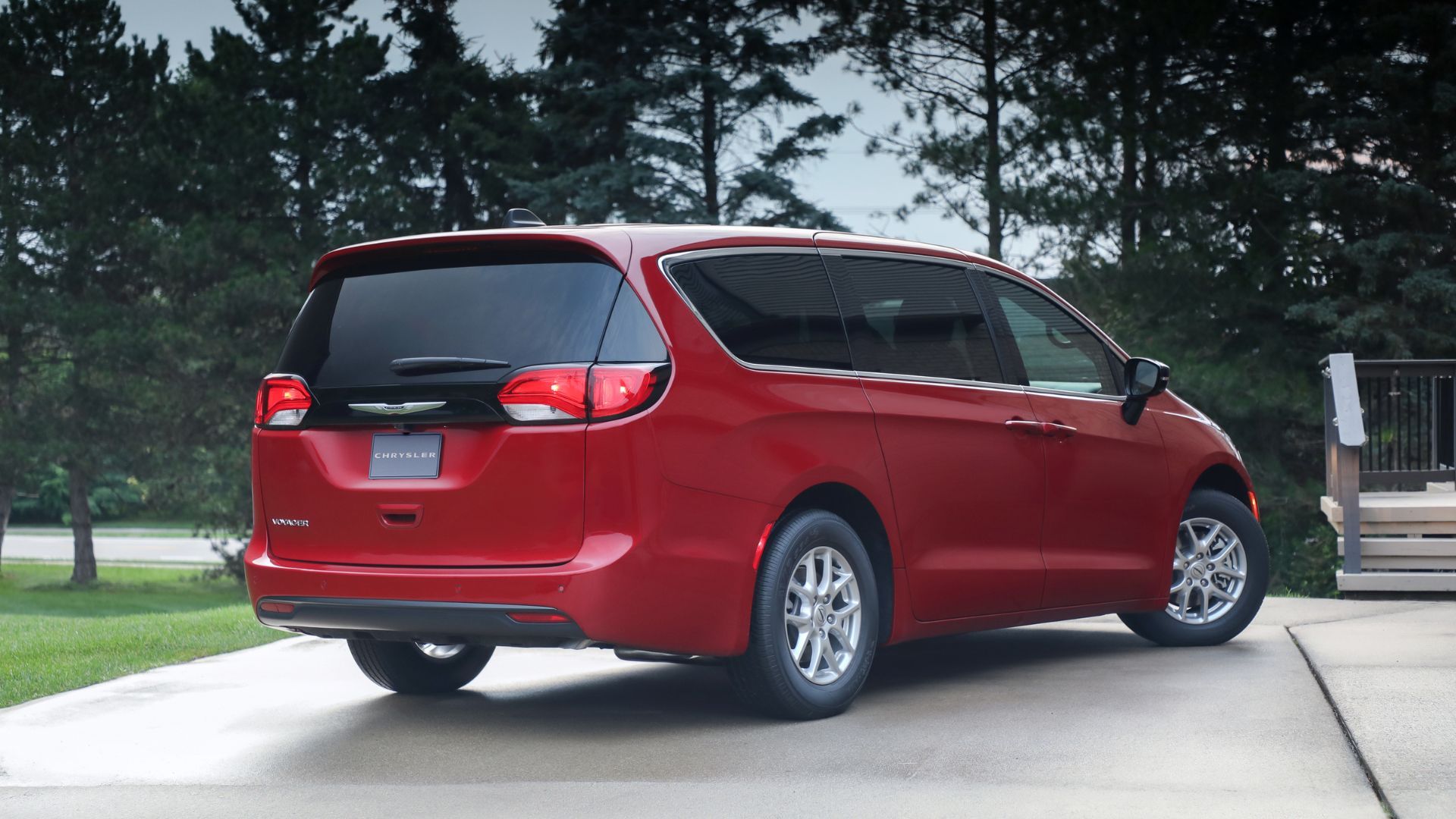 The 5 Most Powerful Engines Ever Put In A Minivan