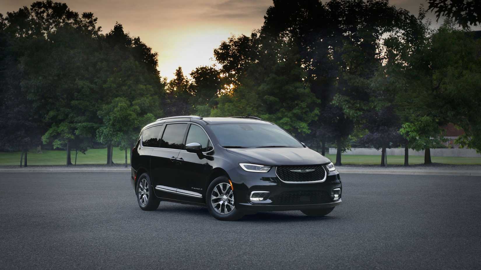 2021 - 2025 Chrysler Pacifica Hybrid