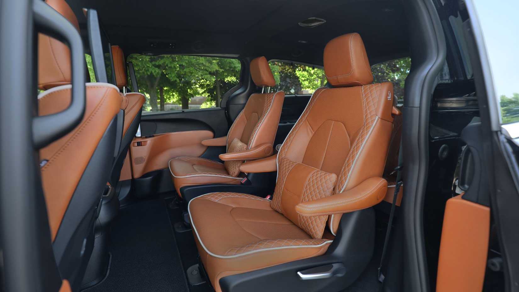 2021 - 2025 Chrysler Pacifica Hybrid