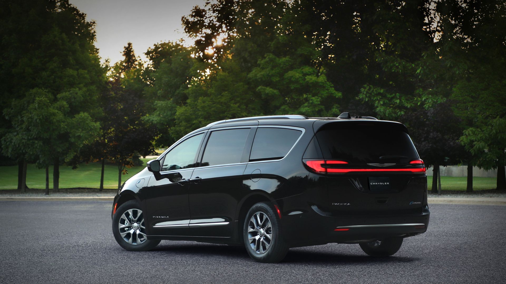 The Chrysler Pacifica Is Getting Crushed By Honda And Toyota In Sales