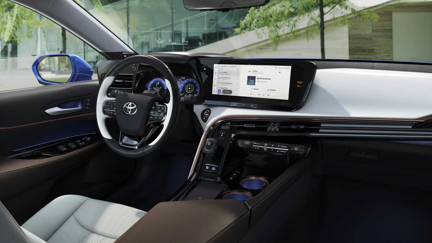 2021 - 2025 Toyota Mirai 