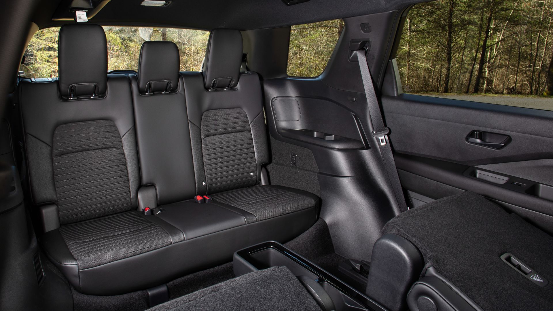 2025 Nissan Pathfinder Interior Photos