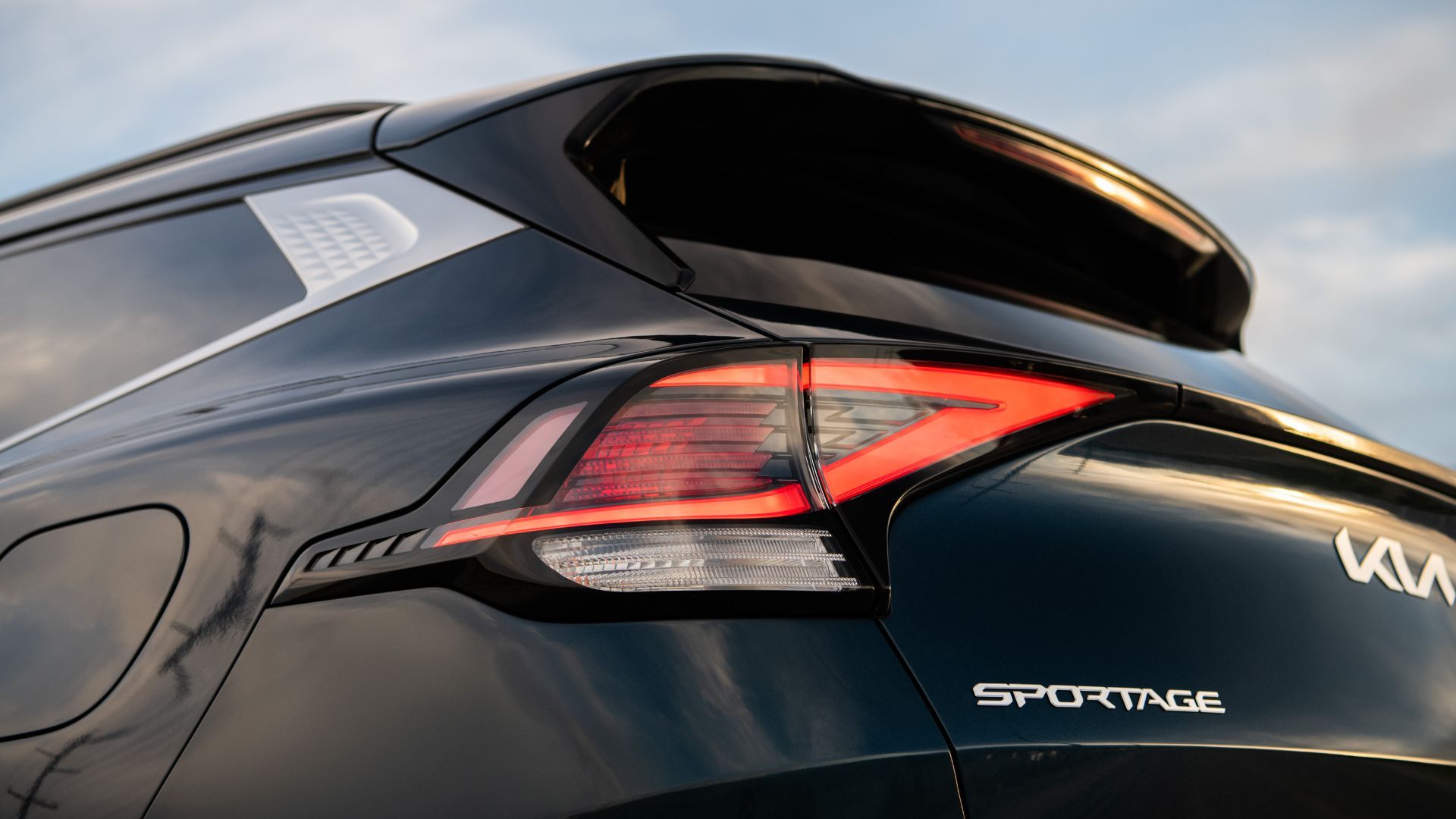 Hyundai i Kia z rekordem sprzedaży w USA, BMW tnie 8000 etatów w dziale aut elektrycznych