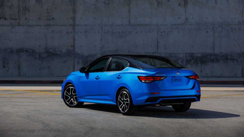 2025 Nissan Sentra Pricing, Photos & Specs