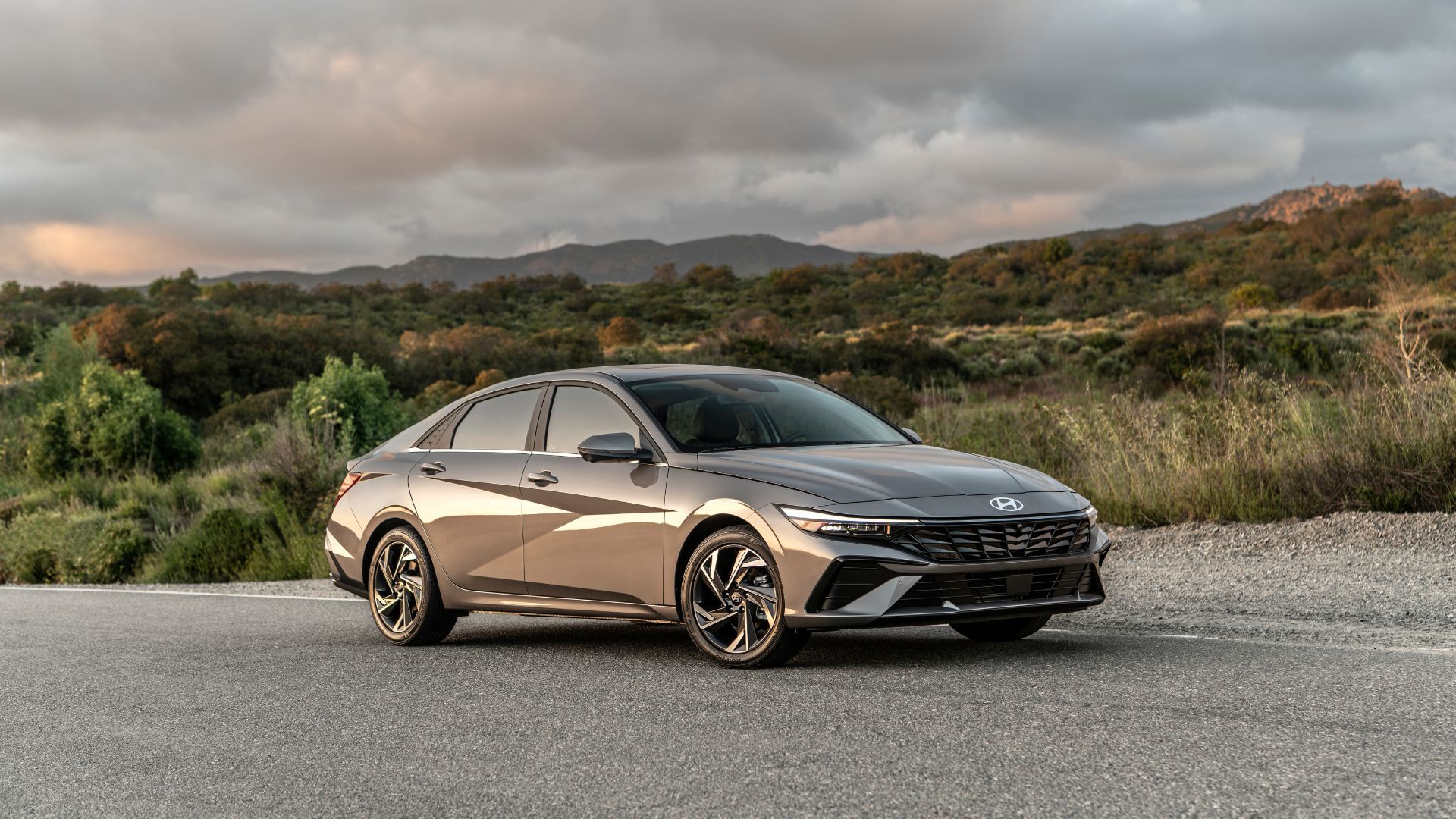 2025 Hyundai Elantra Specs