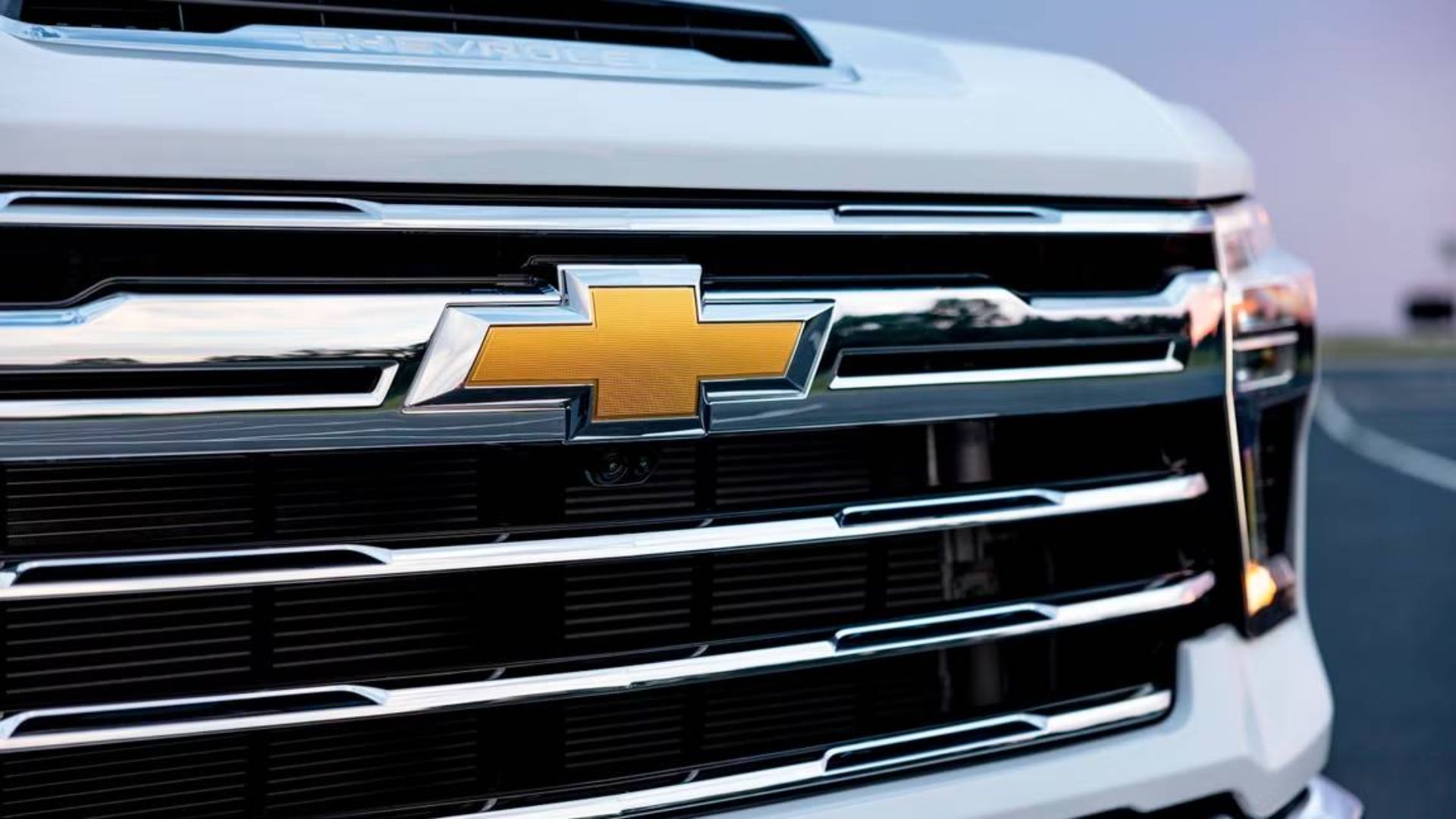 America's Love Affair With Big Pickup Trucks Is Being Pushed To Breaking Point