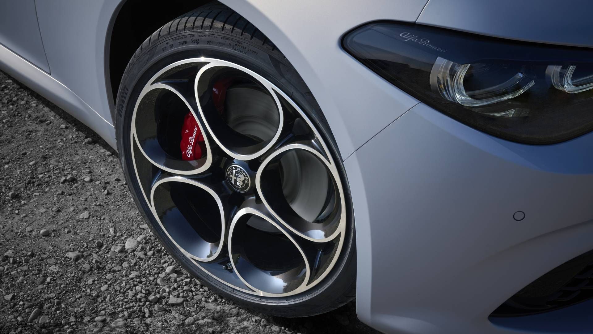 2025 Alfa Romeo Giulia Pricing, Photos & Specs