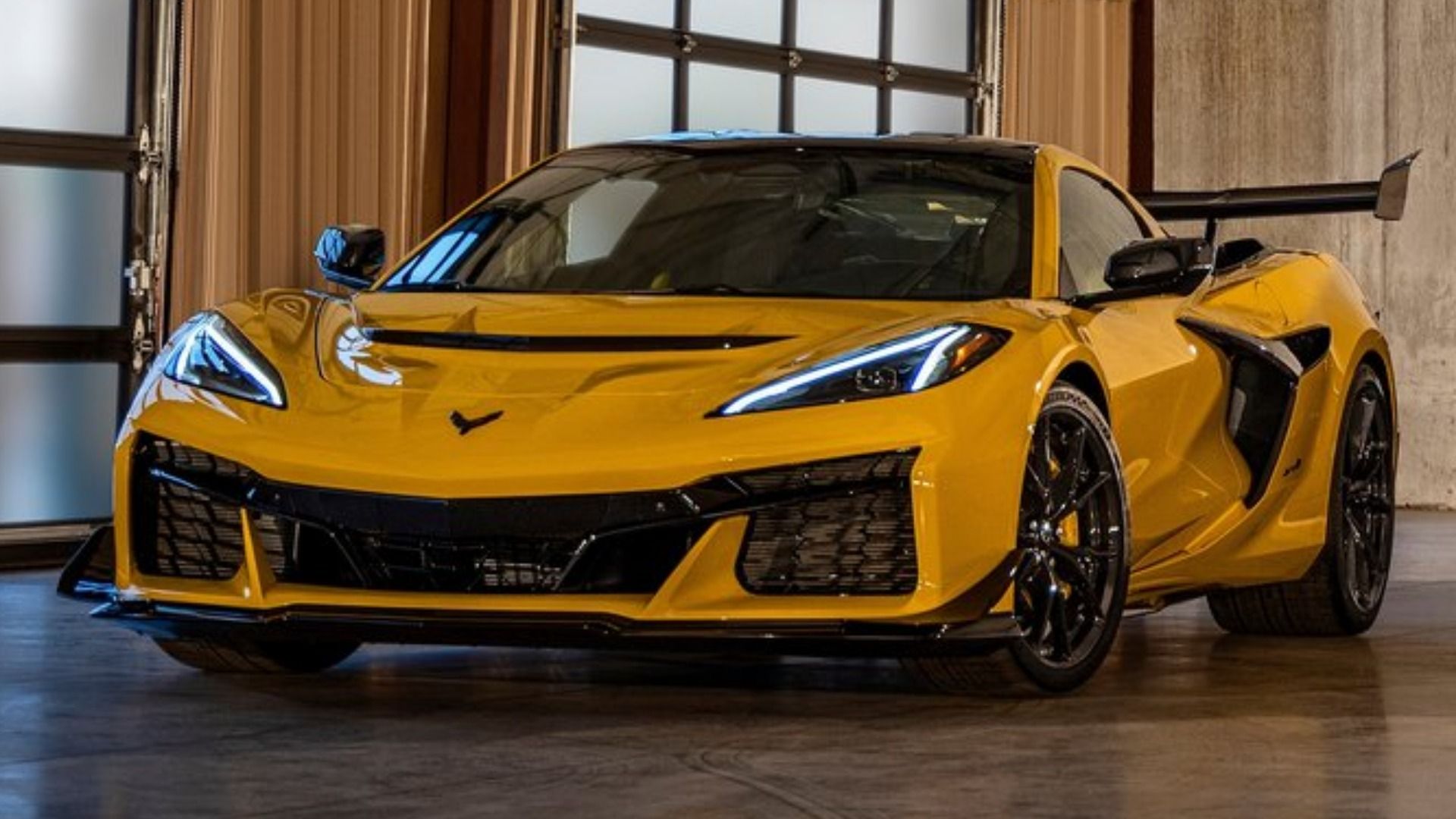 2025 Chevy Corvette ZR1 (4)