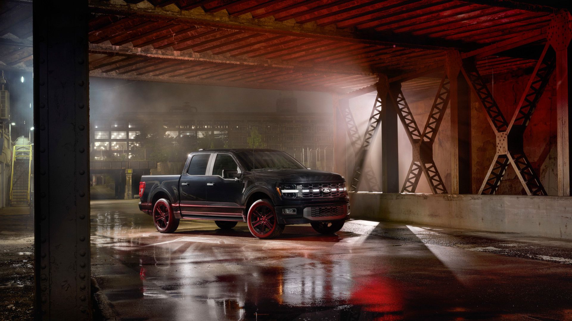 2025 Ford F-150 Lobo front