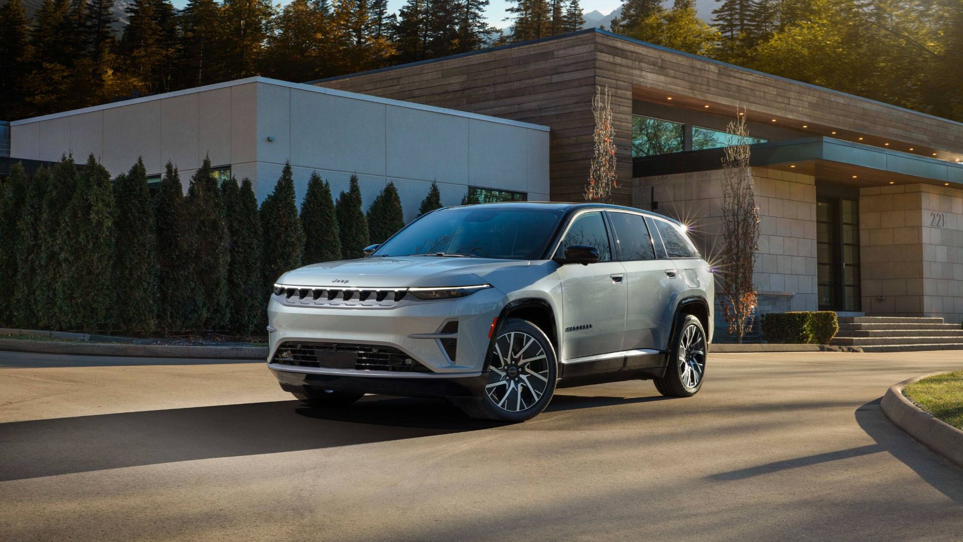 Video: Stellantis Extends EV Tax Credit Savings With Its Own $7,500 Incentive