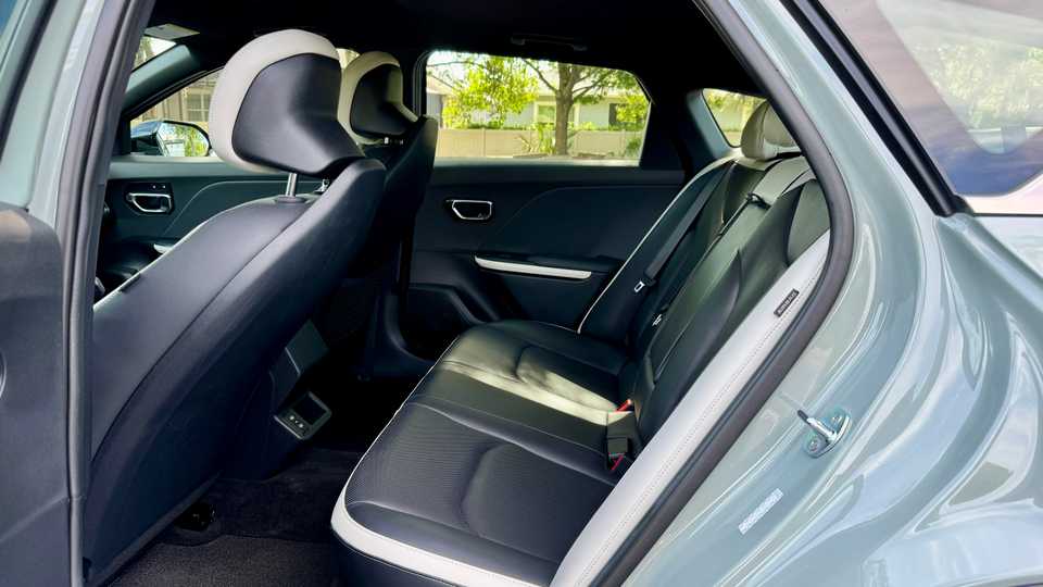 Kia K4 – photo 8