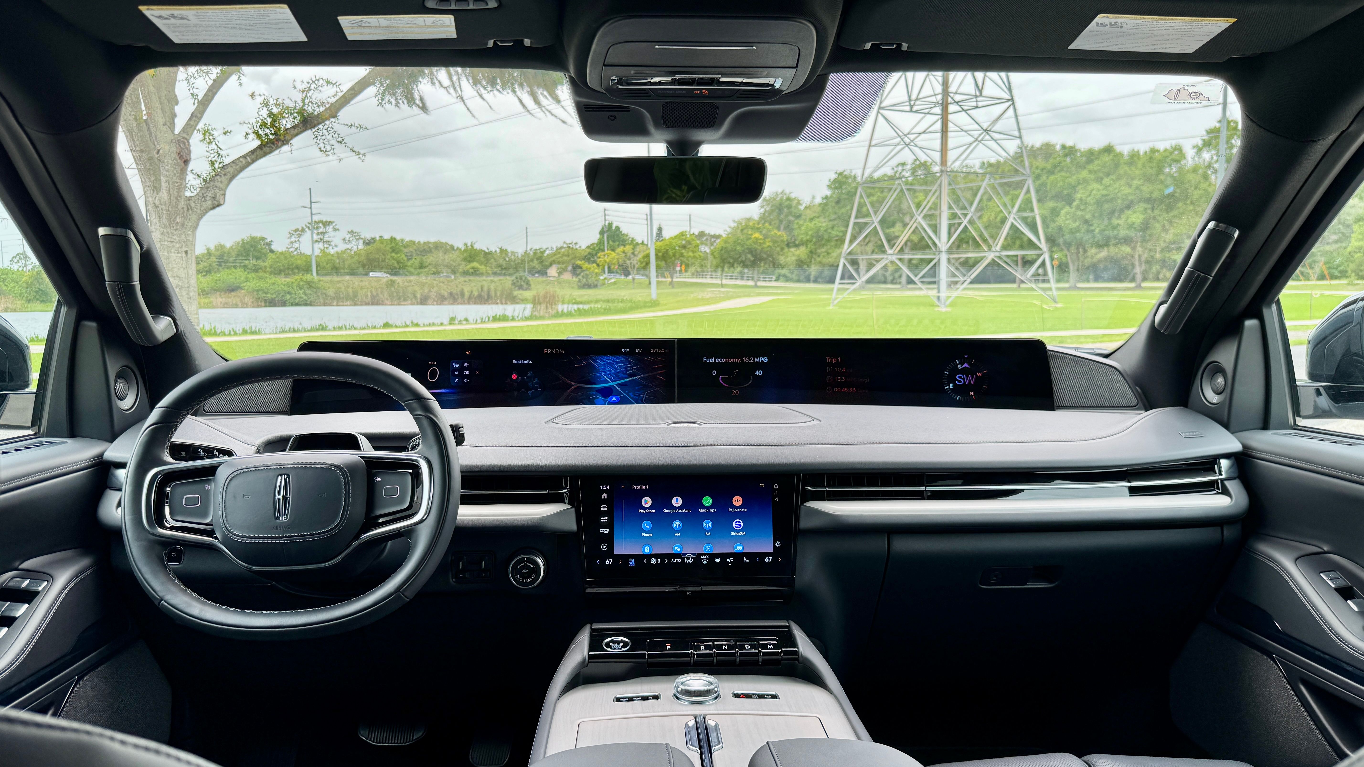 2025 Lincoln Navigator dashboard