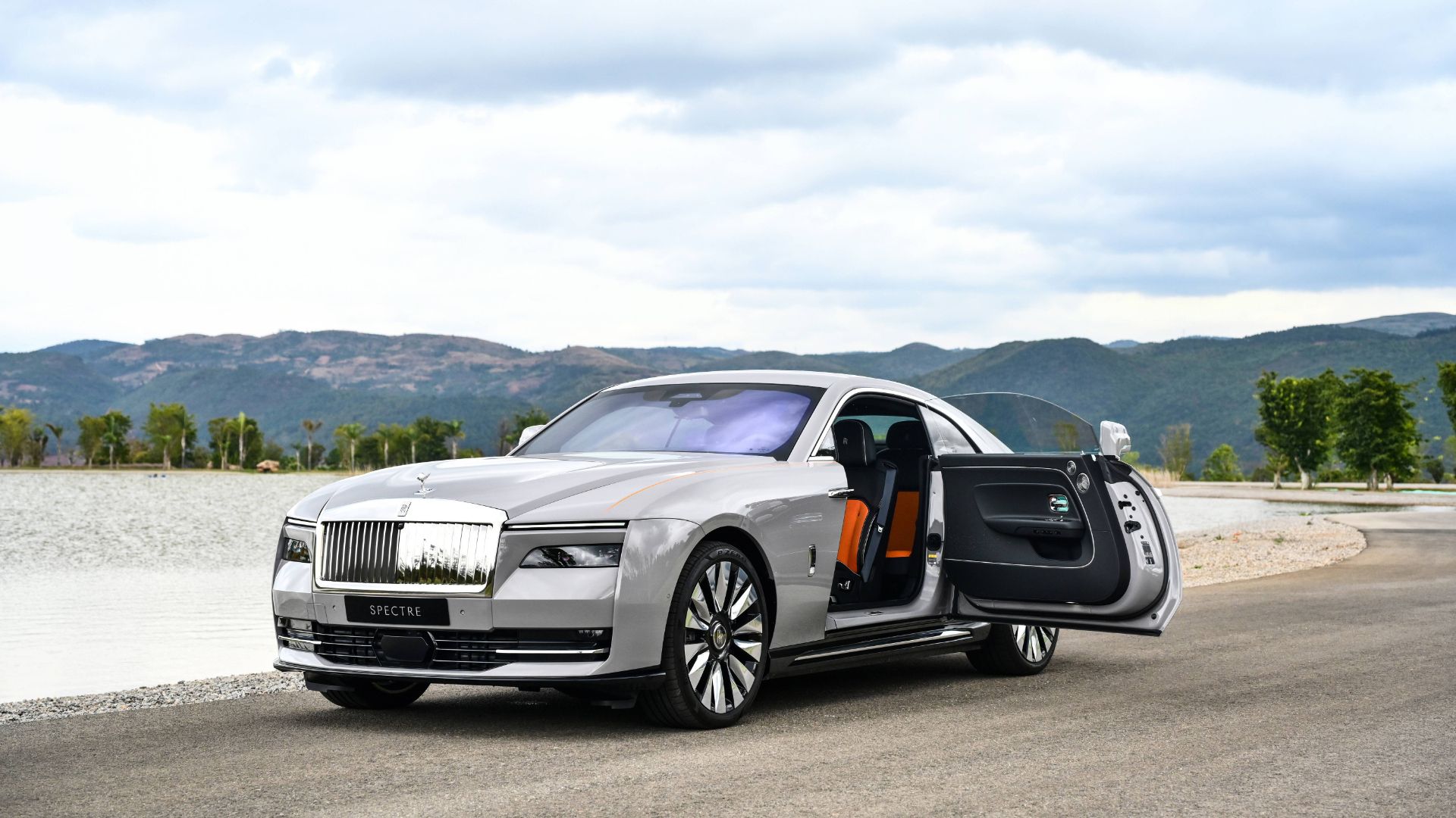 Rolls-Royce Customers Are Surprisingly Young